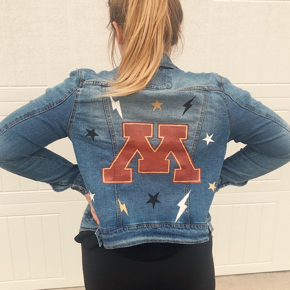 UNIVERSITY of MINNESOTA GAME DAY DENIM JACKET ❤️